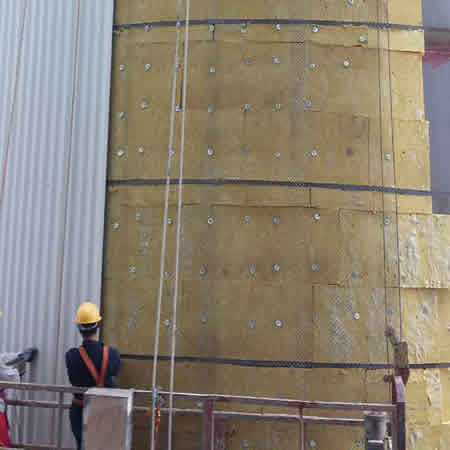 盛世金鼎外墻巖棉板施工現(xiàn)場(chǎng)